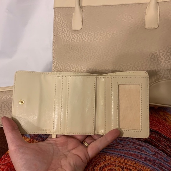 Etienne Aigner four piece satchel set - Picture 7 of 10